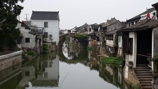 今日汇市晨报(2024年1月23日):人民币兑美元中间价报7.1117,较前贬值12个基点